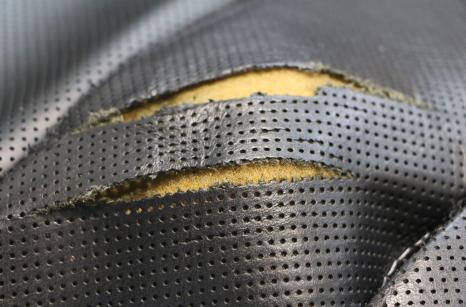 Honda bőrülés szakadás - autókárpitozás előtt