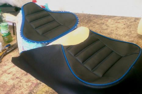 Suzuki Burgman motorülés kárpitozása