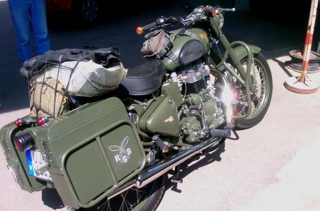 Royal Enfield Bullet 500 ülés felújítása