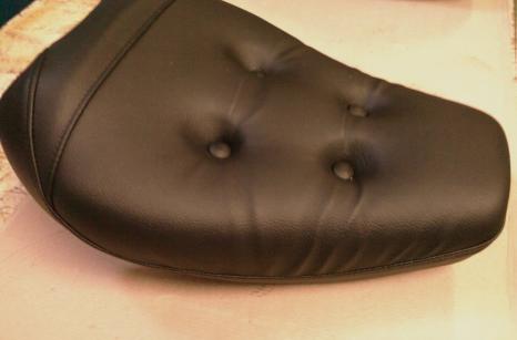 Mélytűzütt chopper ülés