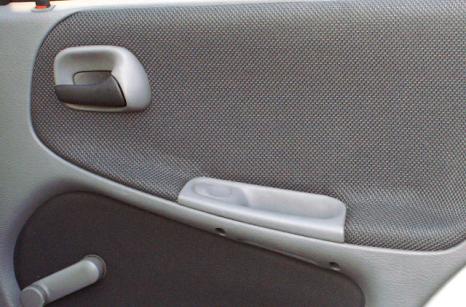 Opel Astra ajtókárpit belső
