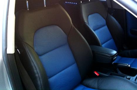 Audi teljes kárpitozása első ülések