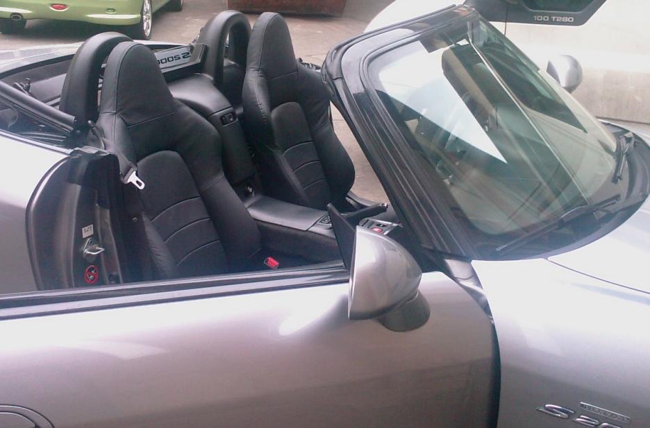 Honda S2000 ülés bőrözése