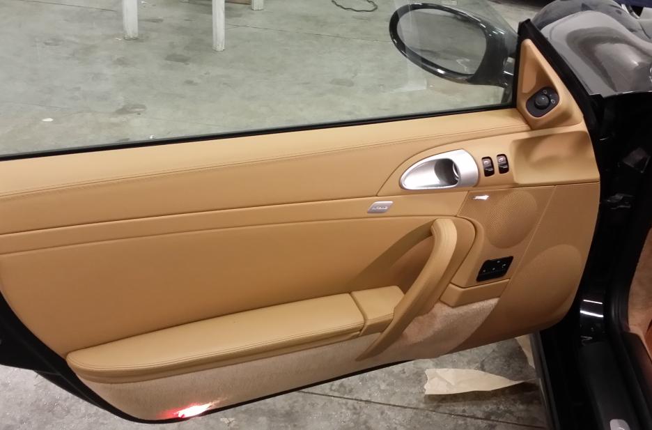 Ajtókárpit búrfestés